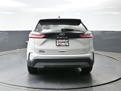 Used 2023 Ford Edge SEL AWD/4WD image 12