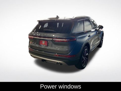 Used 2025 Lincoln Corsair Reserve w/ Towing Package image 19