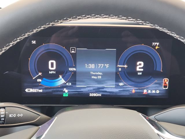 New 2026 Chevrolet Equinox EV LT w/ Convenience Package II FWD image 13