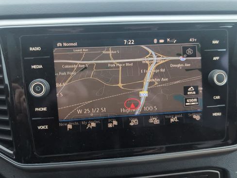 Used 2019 Volkswagen Atlas SEL Premium image 8