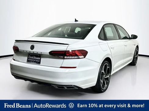 Used 2021 Volkswagen Passat 2.0T R-Line FWD image 9
