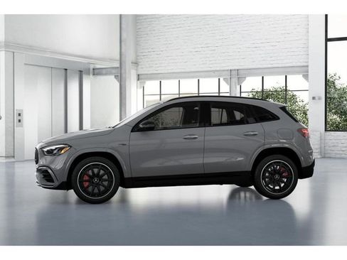 New 2026 Mercedes-Benz GLA 35 AMG 4MATIC image 35