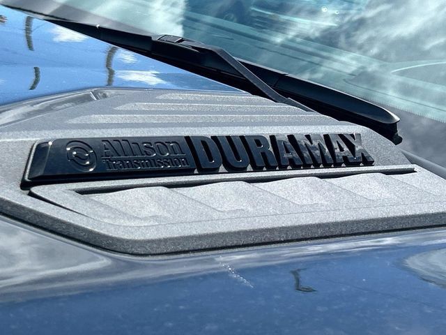 New 2026 Chevrolet Silverado 2500 High Country w/ Midnight Edition AWD/4WD image 10