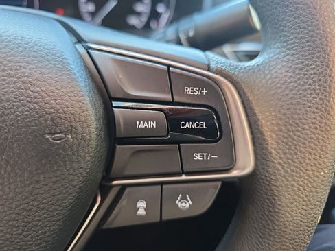 Used 2020 Honda Accord EX image 25