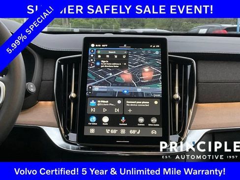 Certified 2025 Volvo XC90 B5 Plus AWD/4WD image 22