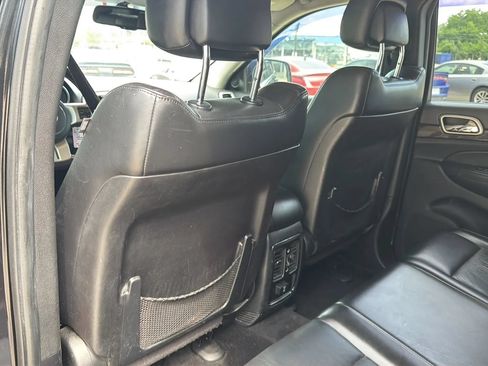 Used 2011 Jeep Grand Cherokee Laredo AWD/4WD image 43