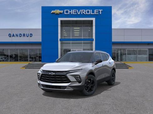 New 2026 Chevrolet Blazer LT w/ Convenience Package AWD/4WD image 32