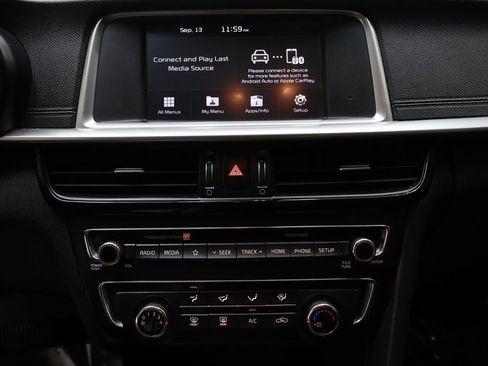 Used 2020 Kia Optima LX image 21