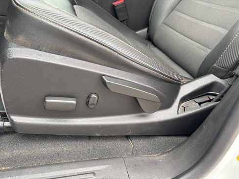 Used 2021 GMC Canyon AT4 image 26