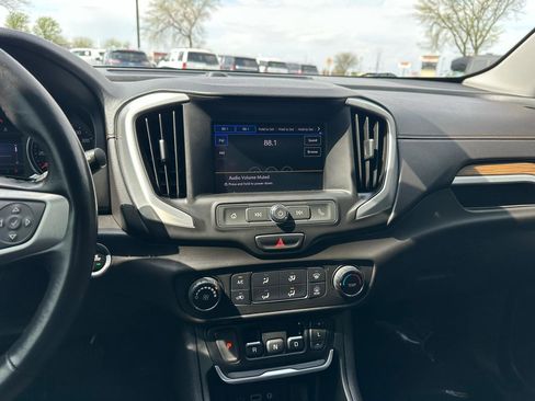Used 2020 GMC Terrain SLE FWD image 12