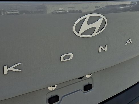 Certified 2024 Hyundai Kona SEL AWD/4WD image 30