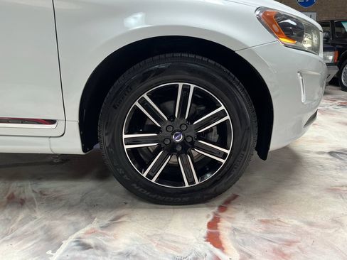 Used 2016 Volvo XC60 T6 Platinum AWD/4WD image 33