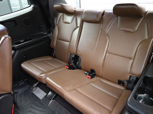 Used 2022 Kia Telluride SX w/ SX Prestige Package AWD/4WD image 18
