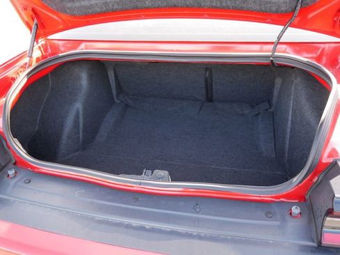 Used 2015 Dodge Challenger SRT Hellcat image 12