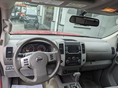 Used 2017 Nissan Frontier SV w/ SV Value Truck Package AWD/4WD image 14
