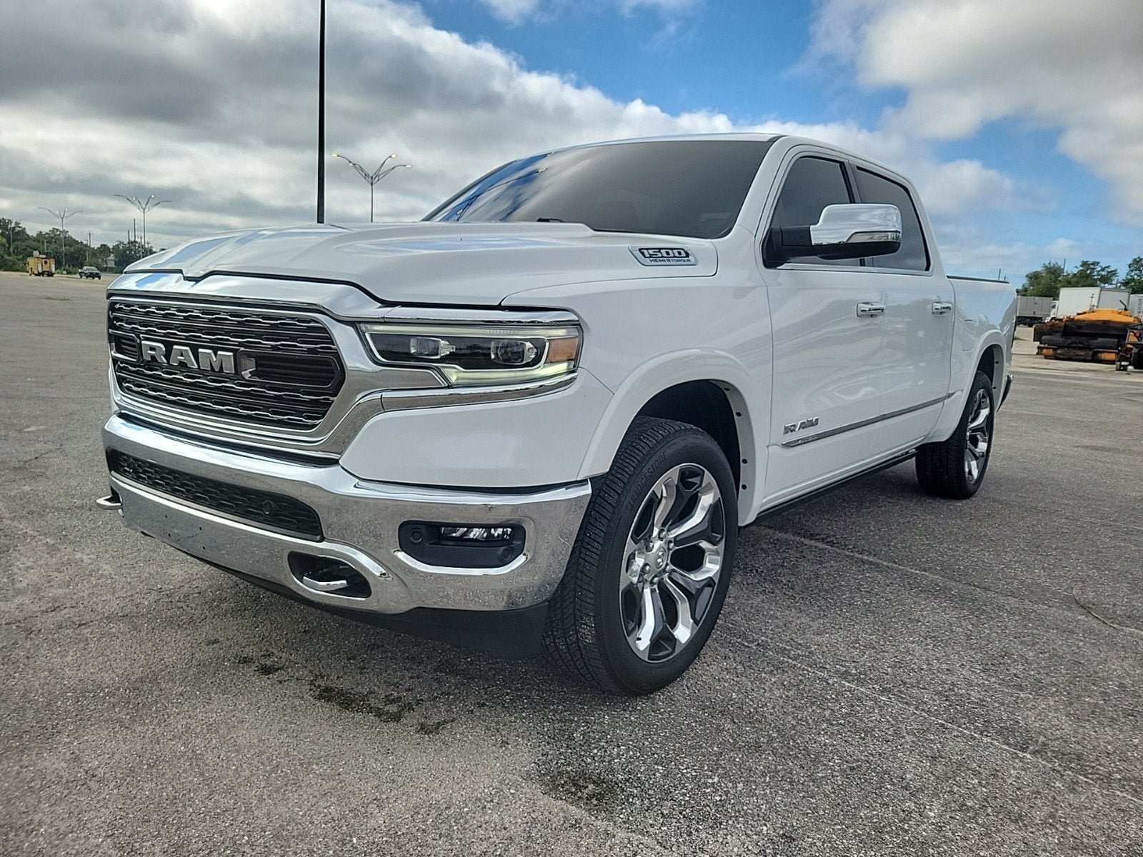 Used 2022 RAM 1500 Limited RWD image 2
