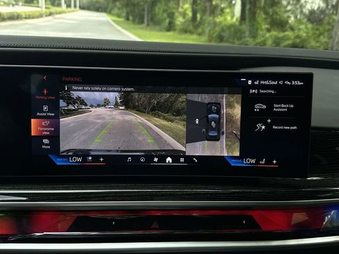 New 2025 BMW i7 xDrive60 image 21