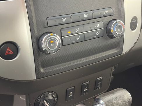 Used 2012 Nissan Xterra PRO-4X w/ Pro-4x Leather Pkg image 20