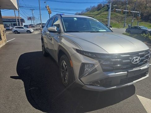 Used 2025 Hyundai Tucson SEL AWD/4WD image 3