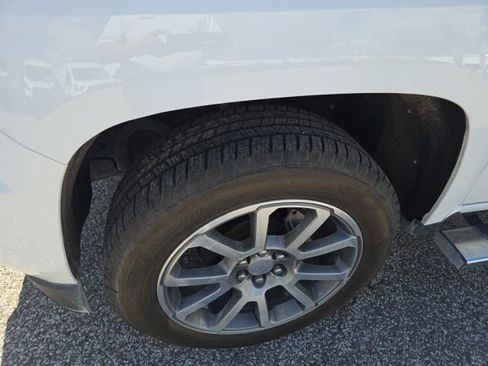 Used 2020 GMC Canyon Denali image 6