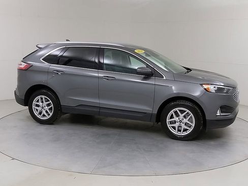 Certified 2024 Ford Edge SEL w/ Convenience Package AWD/4WD image 11