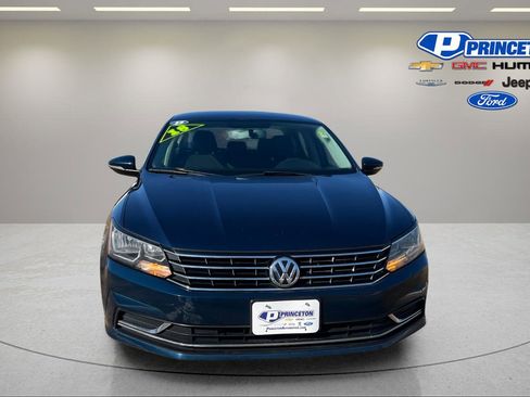 Used 2018 Volkswagen Passat 2.0T S image 2