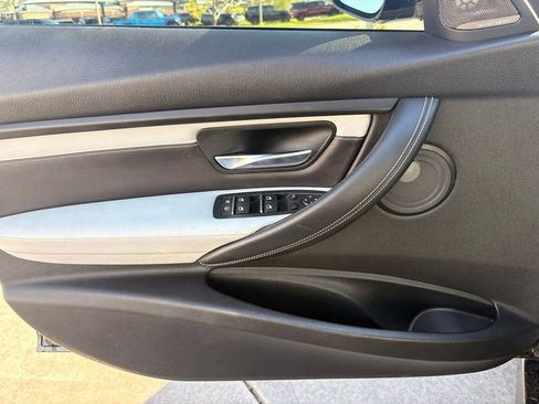Used 2017 BMW M3 RWD image 13