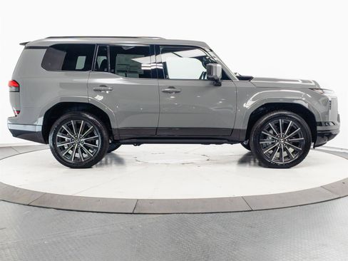 New 2026 Lexus GX 550 AWD/4WD image 14