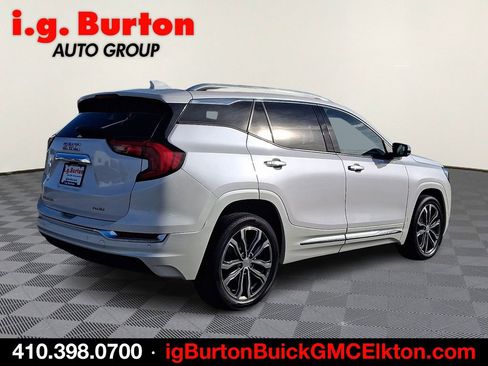 Used 2021 GMC Terrain Denali w/ Denali Premium Package image 6