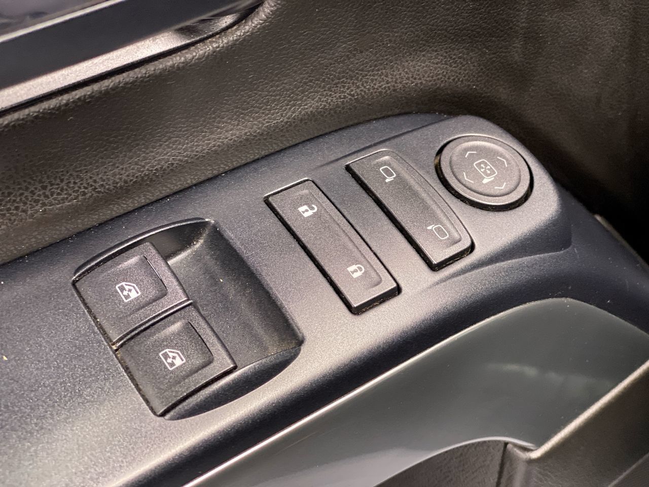 Used 2014 Chevrolet Silverado 1500 LT RWD image 18