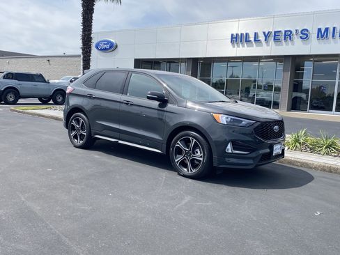 Used 2021 Ford Edge ST image 1