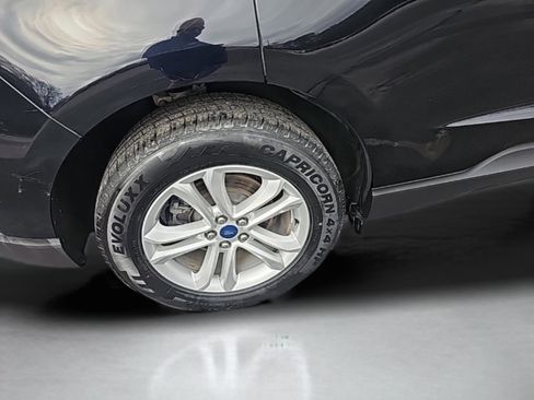 Used 2020 Ford Edge SEL w/ Cold Weather Package image 15