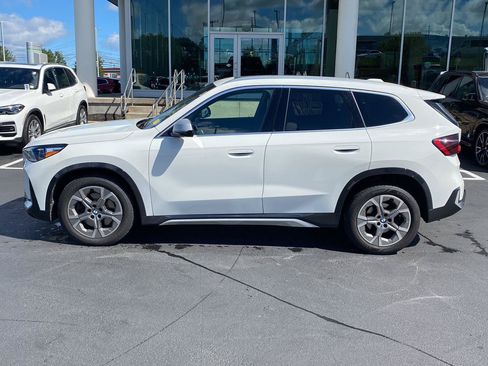 Used 2023 BMW X1 xDrive28i w/ Premium Package AWD/4WD image 6