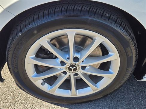 Used 2021 Mercedes-Benz A 220 image 12