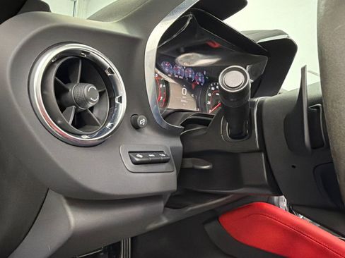 Used 2022 Chevrolet Camaro ZL1 RWD image 38