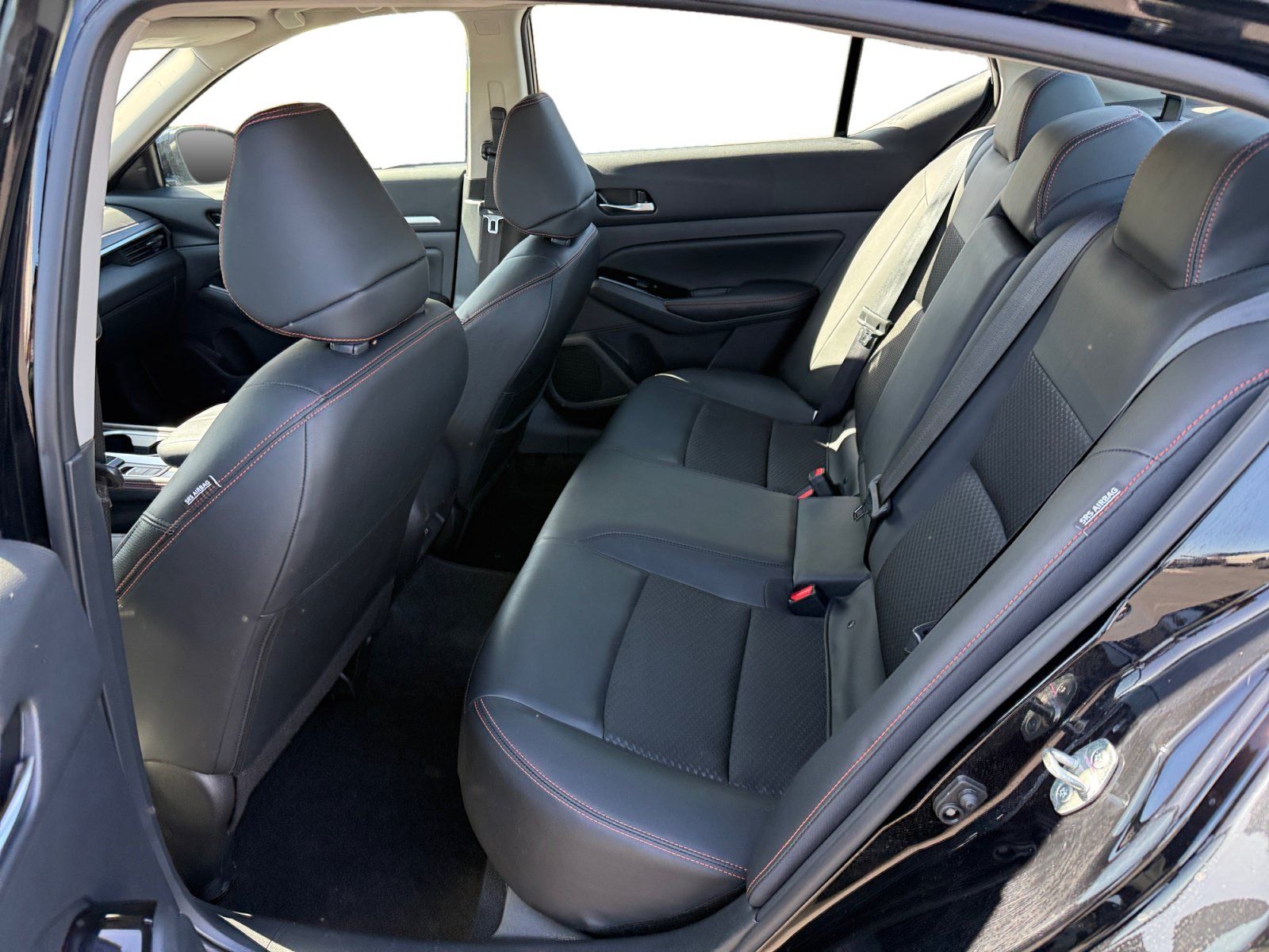 Used 2025 Nissan Altima 2.5 SR AWD/4WD image 16