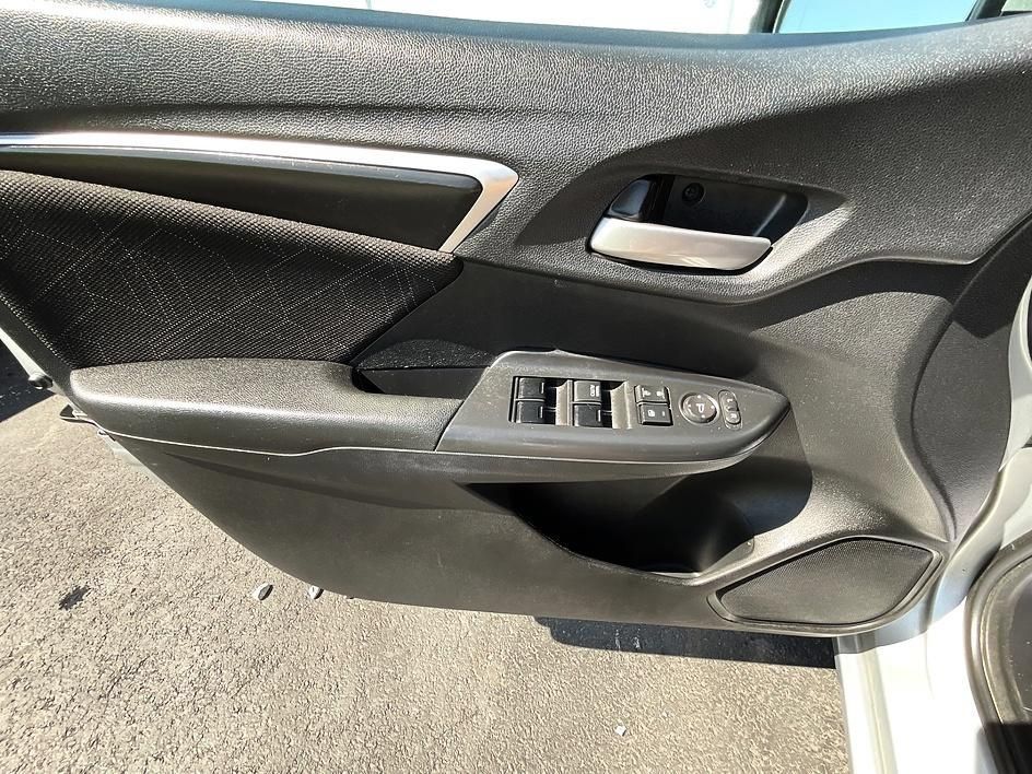Used 2015 Honda Fit EX image 19