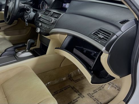 Used 2012 Honda Accord LX image 34