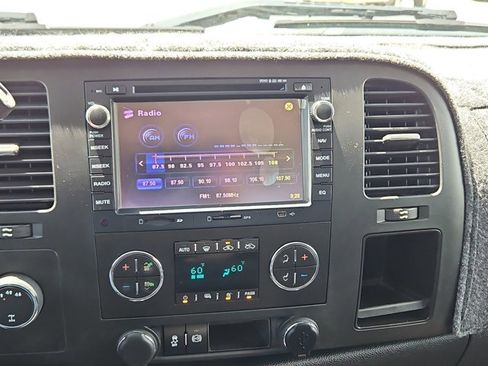 Used 2013 Chevrolet Silverado 3500 LT w/ Interior Plus Package AWD/4WD image 13
