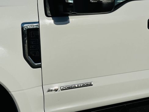 Used 2017 Ford F250 XL w/ Power Equipment Group AWD/4WD image 21