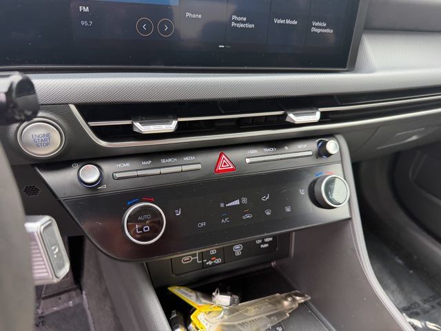 Used 2025 Hyundai Sonata SEL FWD image 23