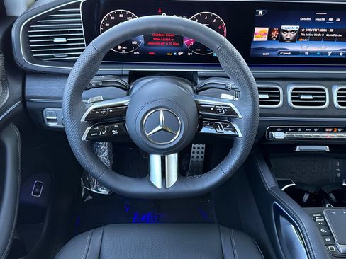 New 2026 Mercedes-Benz GLS 450 4MATIC image 14