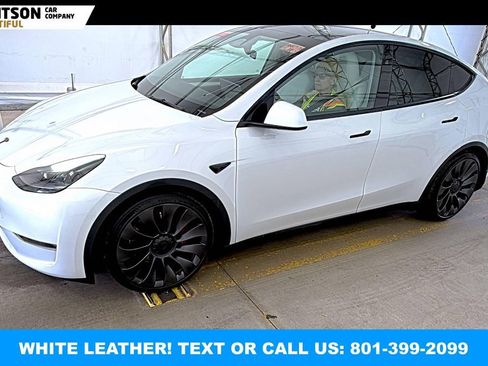 Used 2023 Tesla Model Y Performance AWD/4WD image 1