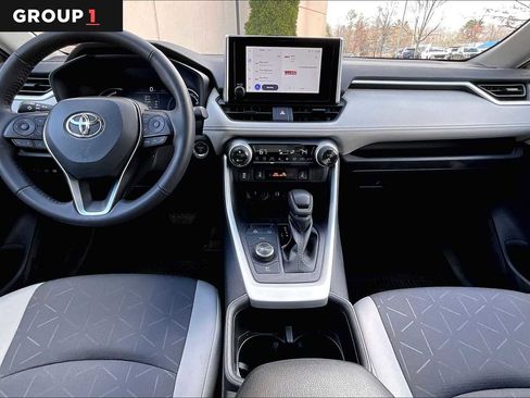 Used 2025 Toyota RAV4 XLE w/ Weather Package AWD/4WD image 15