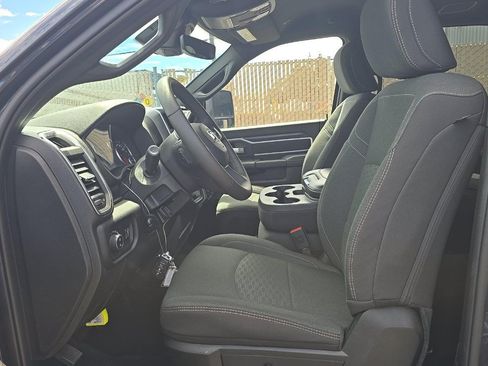 Used 2025 RAM 2500 Big Horn AWD/4WD image 7