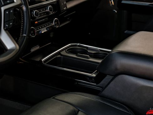 Used 2022 Ford F250 Lariat w/ Black Appearance Package image 50