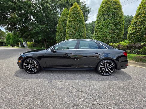 Used 2017 Audi A4 2.0T Prestige w/ Prestige Package AWD/4WD image 2