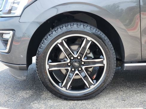 Used 2021 Ford Expedition Max Limited AWD/4WD image 9