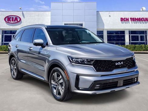 Certified 2023 Kia Sorento SX Prestige AWD/4WD image 3
