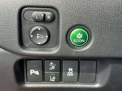 Certified 2025 Honda Passport EX-L image 19
